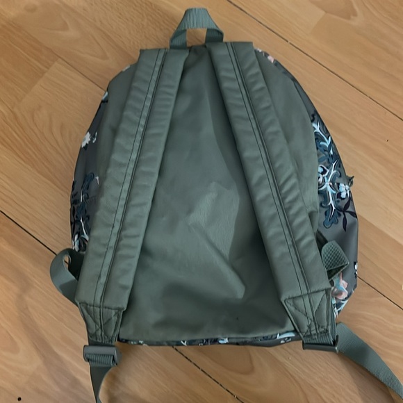 Roxy Floral Backpack - Dark Green and Light Pink - Picture 3 of 5